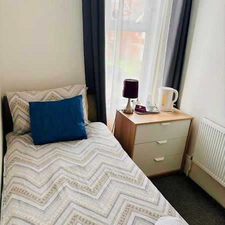 St Joseph'S Guest House Southampton Dış mekan fotoğraf
